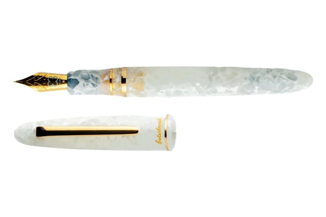 Esterbrook Estie _Winter White Fountain Pen - Gold Trim