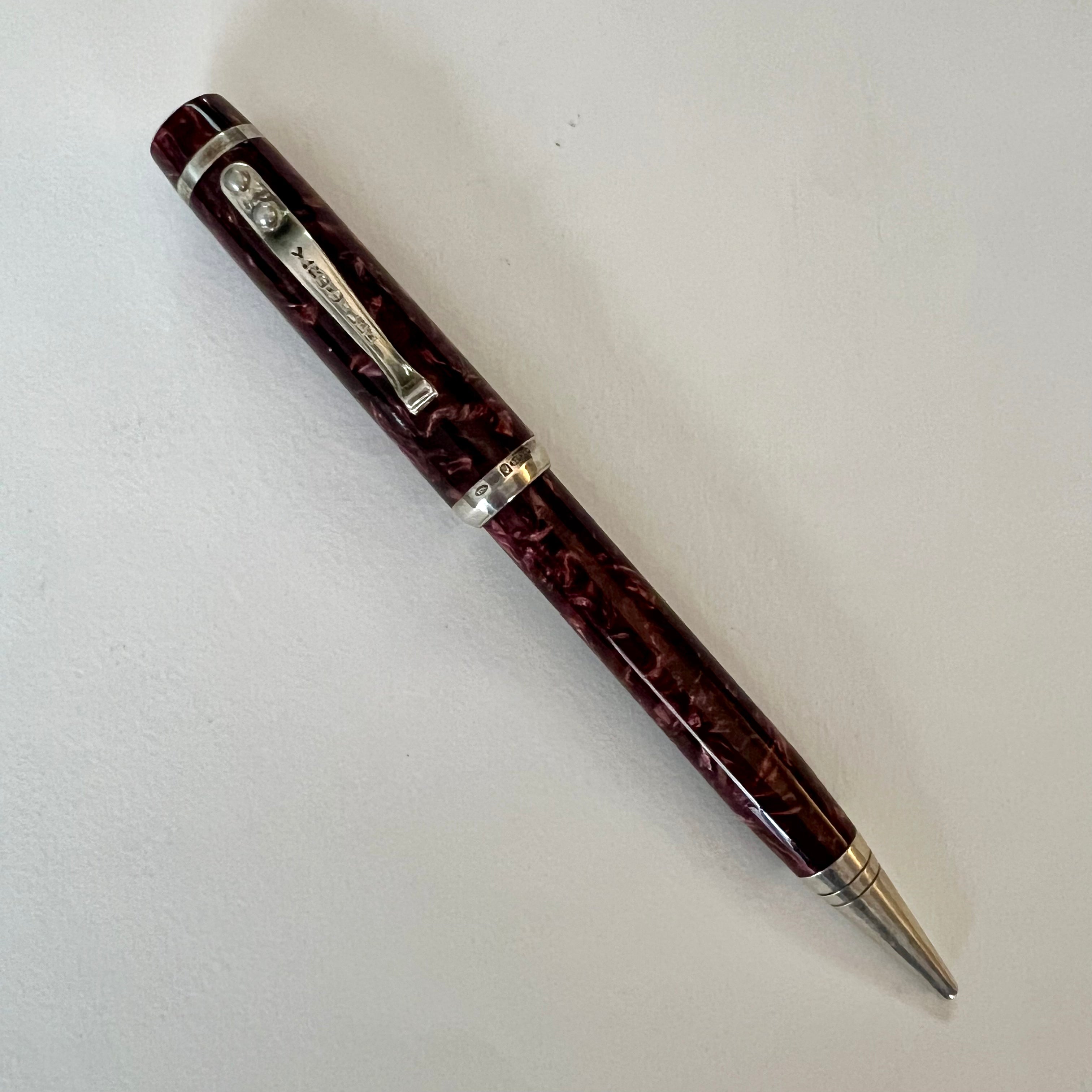 Pre-Loved Yard-O-Led Emperor Ball Pen - Red – Applebee Pens