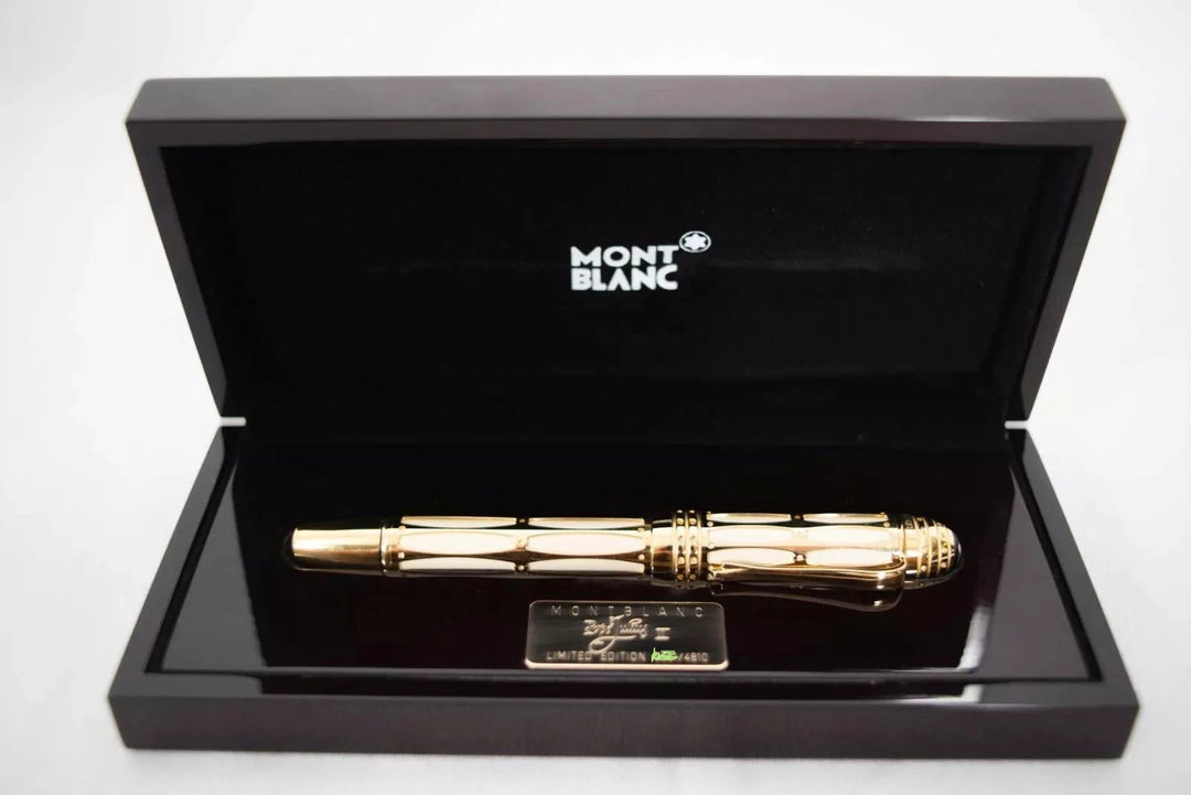 Pre-Loved Montblanc Limited Edition 4810 Pope Julius II Fountain Pen